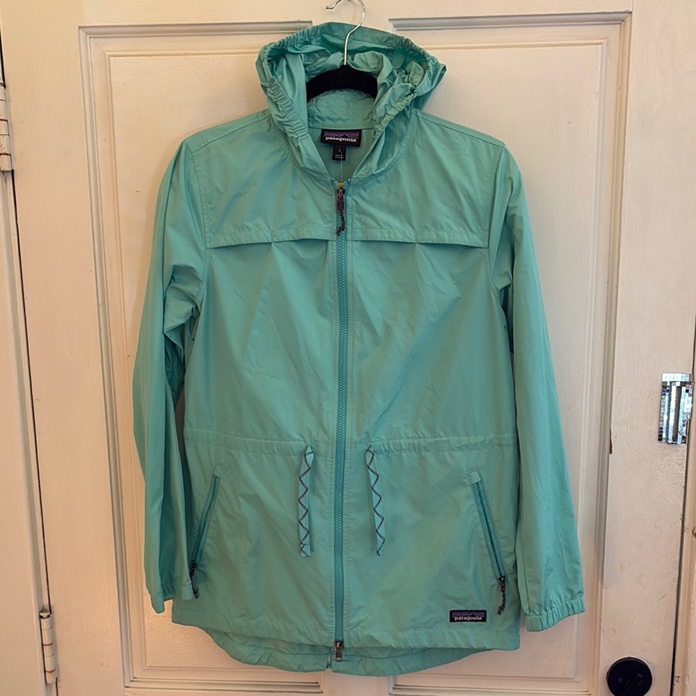 Patagonia Light Green Hooded Jacket